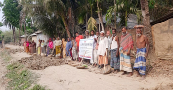 পিআইও-পিআইসির ঠেলাঠেলিতে ঈদ গেল তিনশ পরিবারের