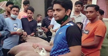 বন্দি ৭০০ পাখি আকাশে অবমুক্ত করলেন ছাত্রলীগ নেতা