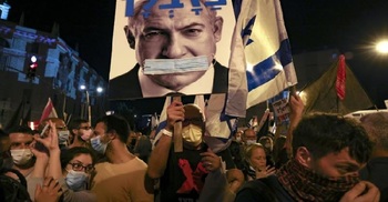 Anti-Netanyahu protesters keep up pressure on Israeli leader