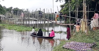 ৫০ বছর ধরে সেতুর অভাবে বিচ্ছিন্ন নেত্রকোনার ২০ গ্রাম