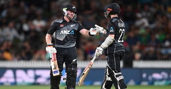 New Zealand beat Pakistan in second T20I, seal series