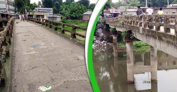 হেঁটে পার হতেও কাঁপছে ৪২ বছরের পুরোনো সেতুটি