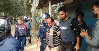 ইউপি চেয়ারম্যান লাঞ্ছনায় ছেলেসহ আইনজীবী পুলিশ হেফাজতে