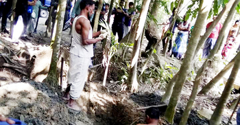 স্পিরিট সেবনে মৃত্যু, আরও ৪ জনের লাশ উত্তোলন