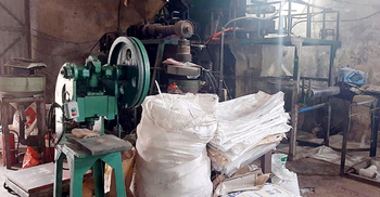 বেগমগঞ্জে পলিথিন কারখানার মালিককে ২ লাখ টাকা জরিমানা