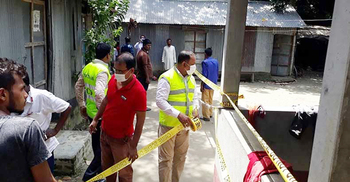 বাড়িওয়ালাসহ ৩ জনকে কুপিয়ে হত্যার ঘটনায় মামলা