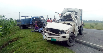 পিকআপ-কাভার্ডভ্যানের সংঘর্ষে একজন নিহত