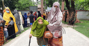 ১১ বছর পর নির্বাচন, ধীরগতি হলেও খুশি ভোটাররা