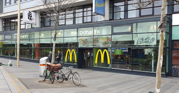 অস্ট্রিয়ায় রেস্টুরেন্ট, বার ও দোকানপাট বন্ধের ঘোষণা