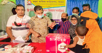 অসহায়দের জন্য মন কাঁদে মাহবুবের