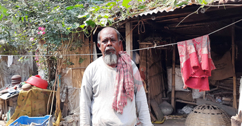 আদম ব্যাপারির খপ্পরে নিঃস্ব খোয়াজ ফকির