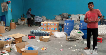 ঈশ্বরদীতে নকল সার কারখানায় অভিযান, লাখ টাকা জরিমানা