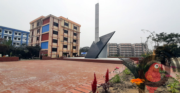 শিক্ষার্থীর নকশায় নির্মিত পাবিপ্রবির দৃষ্টিনন্দন শহীদ মিনার