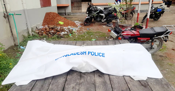 ঈশ্বরদীতে ভটভটি উল্টে গরু ব্যবসায়ী নিহত