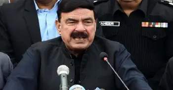 Pak railways minister contracts coronavirus