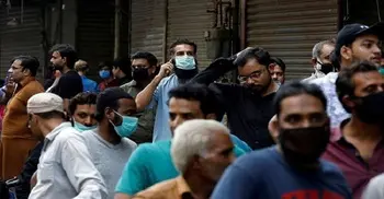 Pakistan makes masks mandatory in public