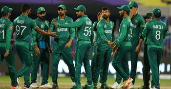 Pakistan set up Australia semi-final after 72-run over Scotland