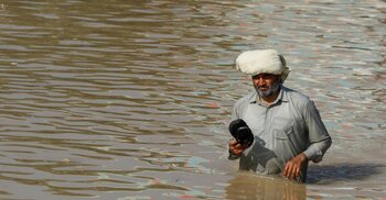 Pakistan floods: One third of country is under water - minister
