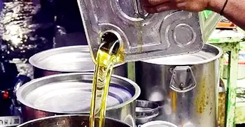 Prices of palm oil reduced after soyabean