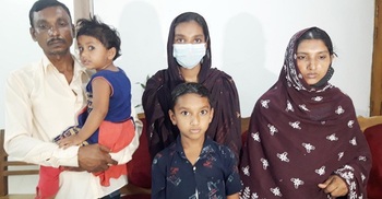 বিচারকের মধ্যস্থতায় ফের বিয়ে, ফিরলেন ১৭ বছরের পুরোনো সংসারে