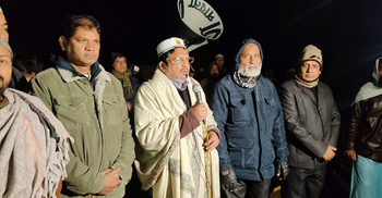 প্যারোলে মুক্তি পেয়ে মায়ের জানাজা পড়লেন শিমুল বিশ্বাস