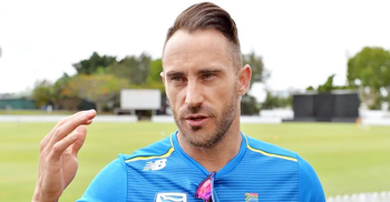 মাথার সেই পুরোনো আঘাতে ১০০ বলের ক্রিকেট ছাড়লেন ডু প্লেসি