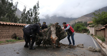2 Peru ministers resign after protest deaths as new govt wobbles