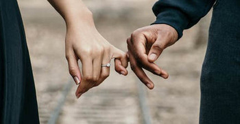 বিয়ে দিতে রাজি না হওয়ায় প্রেমিক-প্রেমিকার আত্মহননের চেষ্টা