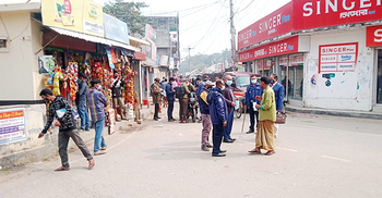 সিরাজগঞ্জে মাস্ক না পরায় ৯ পথচারীকে জরিমানা