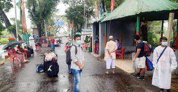 আখাউড়া দিয়ে দেশে ফিরলেন ভারতে আটকা ২৪ বাংলাদেশি
