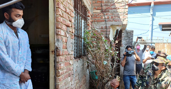 আপনার তো কোয়ারেন্টাইন চলছে, সবকিছু ঠিকঠাক?