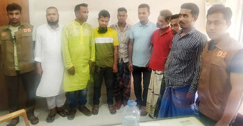 নেত্রকোনায় যুবলীগ নেতাসহ ৭ জুয়াড়ি আটক