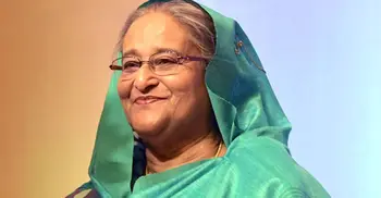 PM greets FFs with gifts on Victory Day