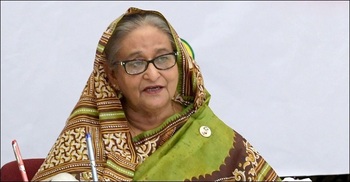 PM for developing reading habit, translating foreign literary works