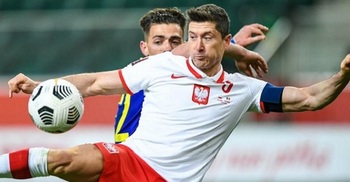 Poland striker out of World Cup qualifier against England