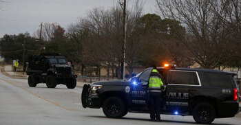 Texas police in hostage stand-off at synagogue