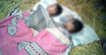 পুকুর পাড়ে খেলতে বসে পড়ে গিয়ে প্রাণ গেল দুই ভাইয়ের
