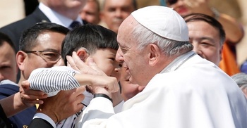 China slams Pope Francis over remark on Uighurs