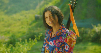 পড়শীর ‘লাভ স্টেশন’