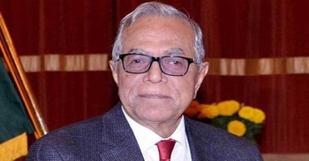 President offers Eid prayers at Bangabhaban