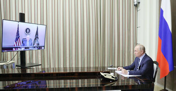 Biden, Putin square off as tension grows on Ukraine border