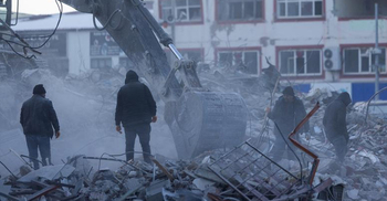 9 pulled from Turkey’s rubble as quake death toll passes 41,000