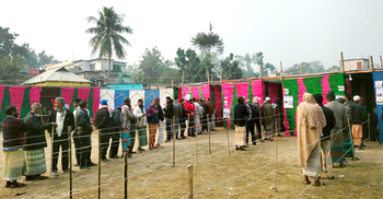 রংপুর সিটির ২৬ নম্বর ওয়ার্ডে ফের ভোটগ্রহণ চলছে