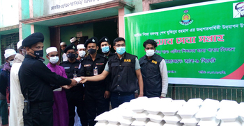 ১০০ এতিম শিক্ষার্থীকে খাবার দিল র‍্যাব