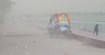 তীব্র গরমে সুনামগঞ্জে স্বস্তি ফেরাল বৃষ্টি