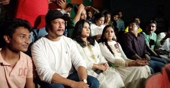 রাজবাড়ীতে দর্শকদের সঙ্গে ‘বীরত্ব’ দেখলেন ইমন-নিপুণ