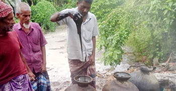 রাজবাড়ীতে ভেজাল গুড়ের কারখানা সিলগালা