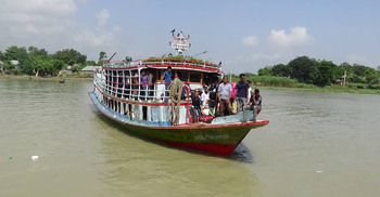 দৌলতদিয়া-পাটুরিয়ায় নৌযান ধর্মঘটের প্রভাব নেই