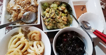 পাহাড়ে চলছে ‘পাঁজন’ আতিথেয়তা