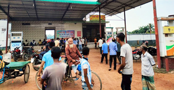 রানীনগরে তেল কম দেওয়ায় পাম্প মালিকের জরিমানা
